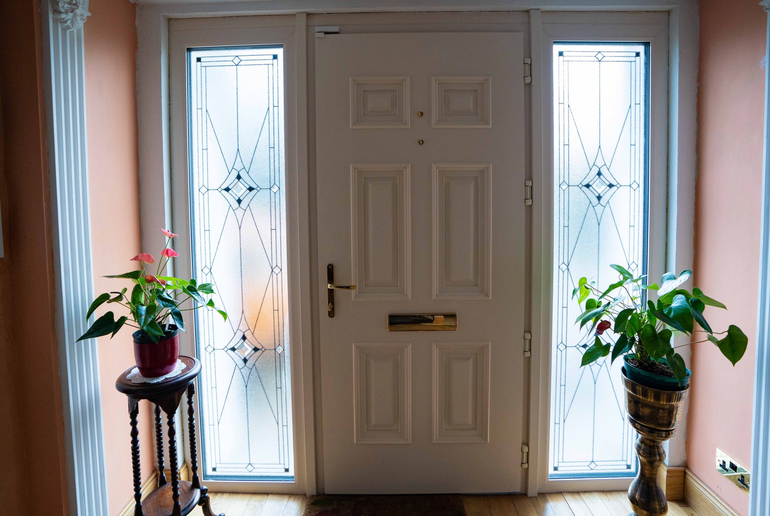 Leop - Front Door Internal