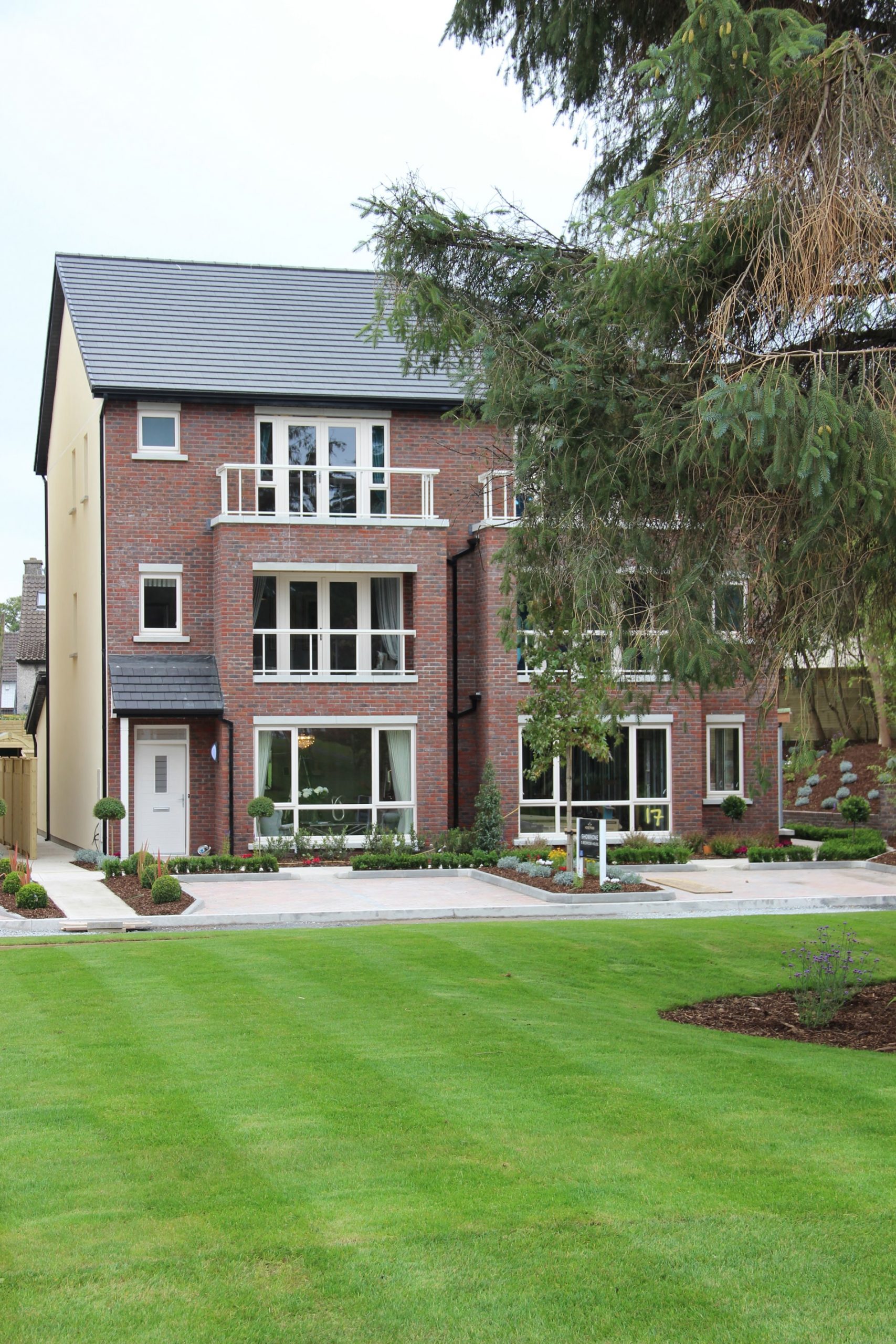 HoneyPark. C70 Cream exterior. White Interior. Double Glase A Rated PVC.Brickfield2